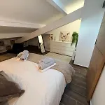 Parenthese Design, Calme, Clim Et Parking Securise